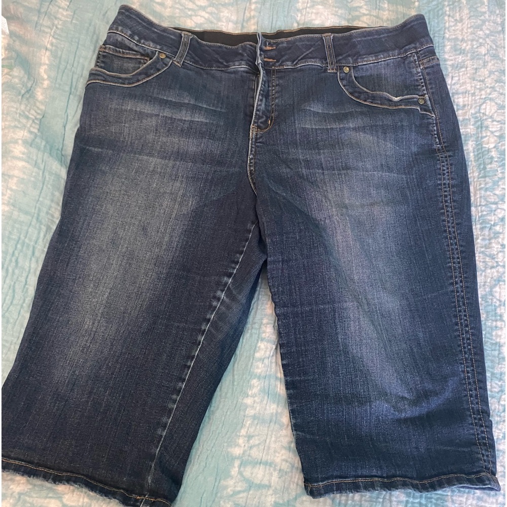 Lane Bryant Tummy Tuck Technology Crop Jeans, Size 20